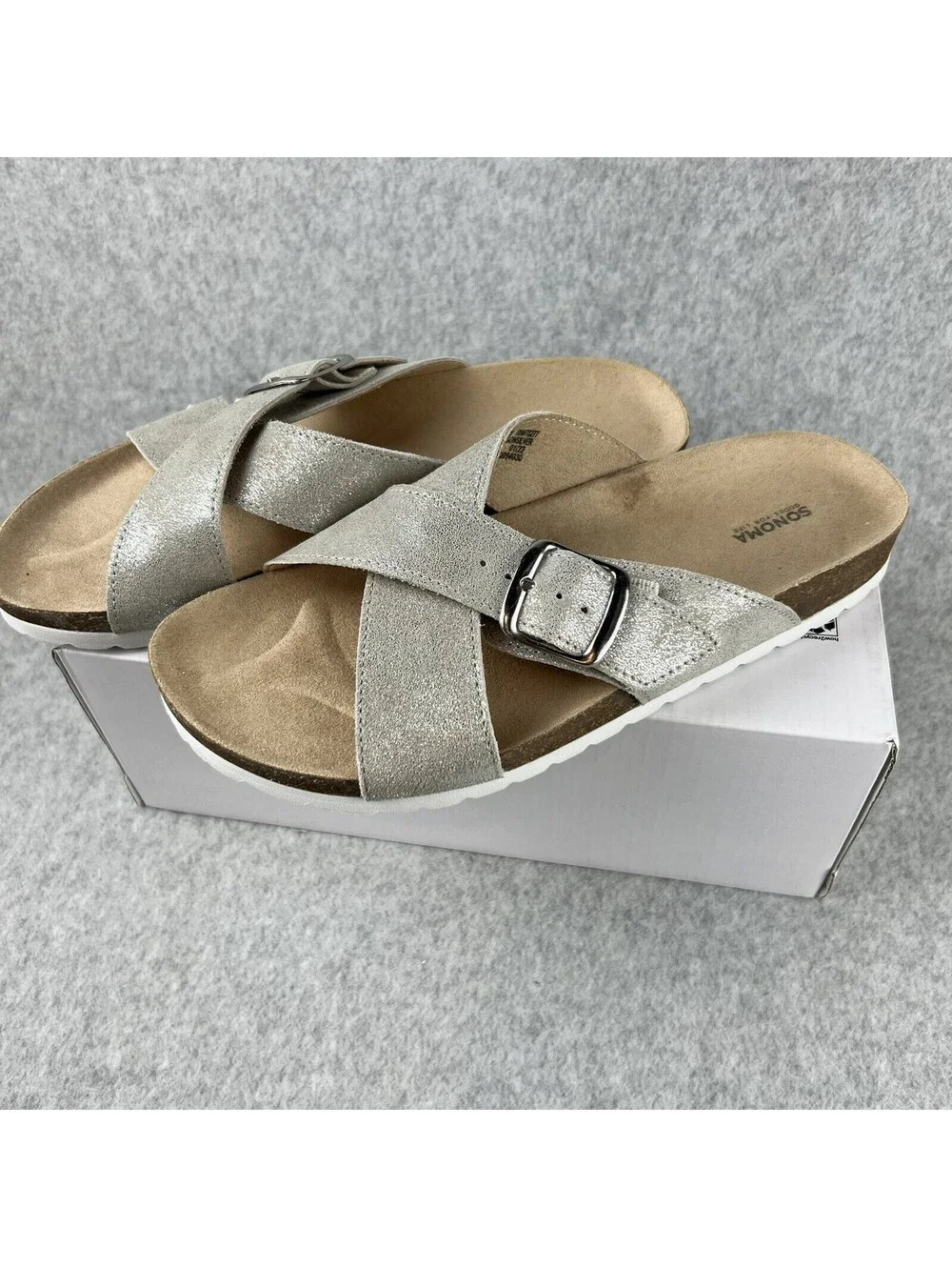 Sonoma Sandals Womens Size 10 Genuine upper leather Sliver Crisscross Strap
